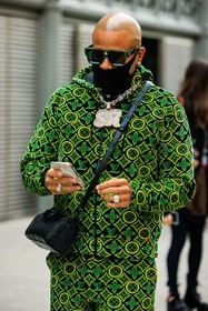 menswear, fashion week, frenchystyle, FW, jonathan paciullo, street style, PFW, PARIS, FALL WINTER 2022-2023, AUTUMN WINTER 2022-2023, FW 22-23, atmosphere details, detail, vertical