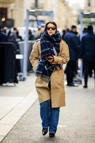 black sunglasses, plaid scarf, dark scarf, beige trench, jeans, black boots, fashion week, frenchystyle, FW, jonathan paciullo, street style, PFW, PARIS, menswear, FALL WINTER 2022-2023, AUTUMN WINTER 2022-2023, FW 22-23, full length, vertical
