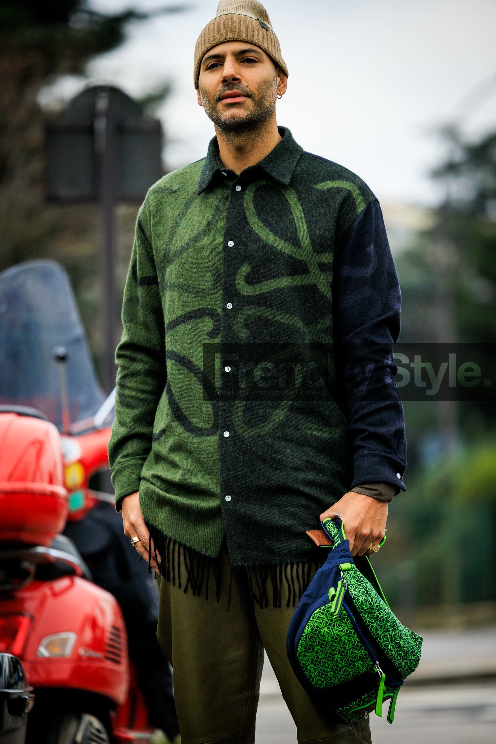 menswear, fashion week, frenchystyle, FW, jonathan paciullo, street style, PFW, PARIS, FALL WINTER 2022-2023, AUTUMN WINTER 2022-2023, FW 22-23, atmosphere details, detail, vertical