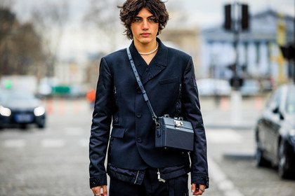 menswear, fashion week, frenchystyle, FW, jonathan paciullo, street style, PFW, PARIS, FALL WINTER 2022-2023, AUTUMN WINTER 2022-2023, FW 22-23, atmosphere details, detail, horizontal