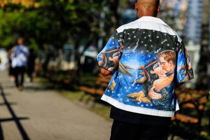 atmosphere details, back detail, detail, drawings, fashion week, frenchystyle, FW, horizontal, jonathan paciullo, NEW YORK, NYFW, prada, printed shirt, SPRING SUMMER 2017, SS 17, street style, woman