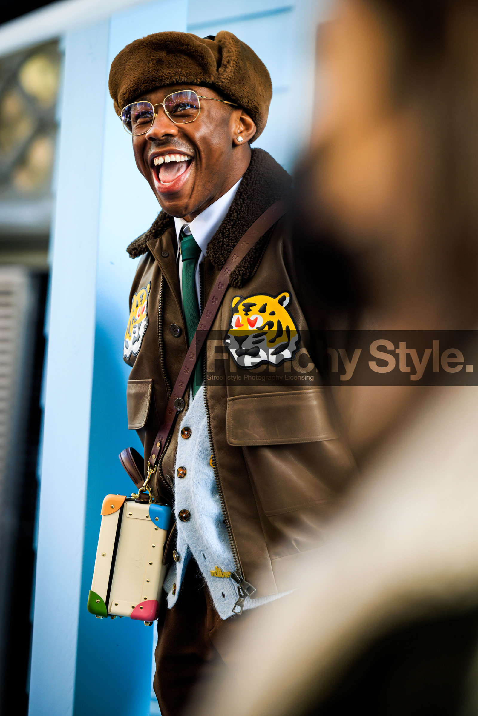 menswear, fashion week, frenchystyle, FW, jonathan paciullo, street style, PFW, PARIS, FALL WINTER 2022-2023, AUTUMN WINTER 2022-2023, FW 22-23, atmosphere details, detail, vertical