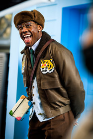 menswear, fashion week, frenchystyle, FW, jonathan paciullo, street style, PFW, PARIS, FALL WINTER 2022-2023, AUTUMN WINTER 2022-2023, FW 22-23, atmosphere details, detail, vertical