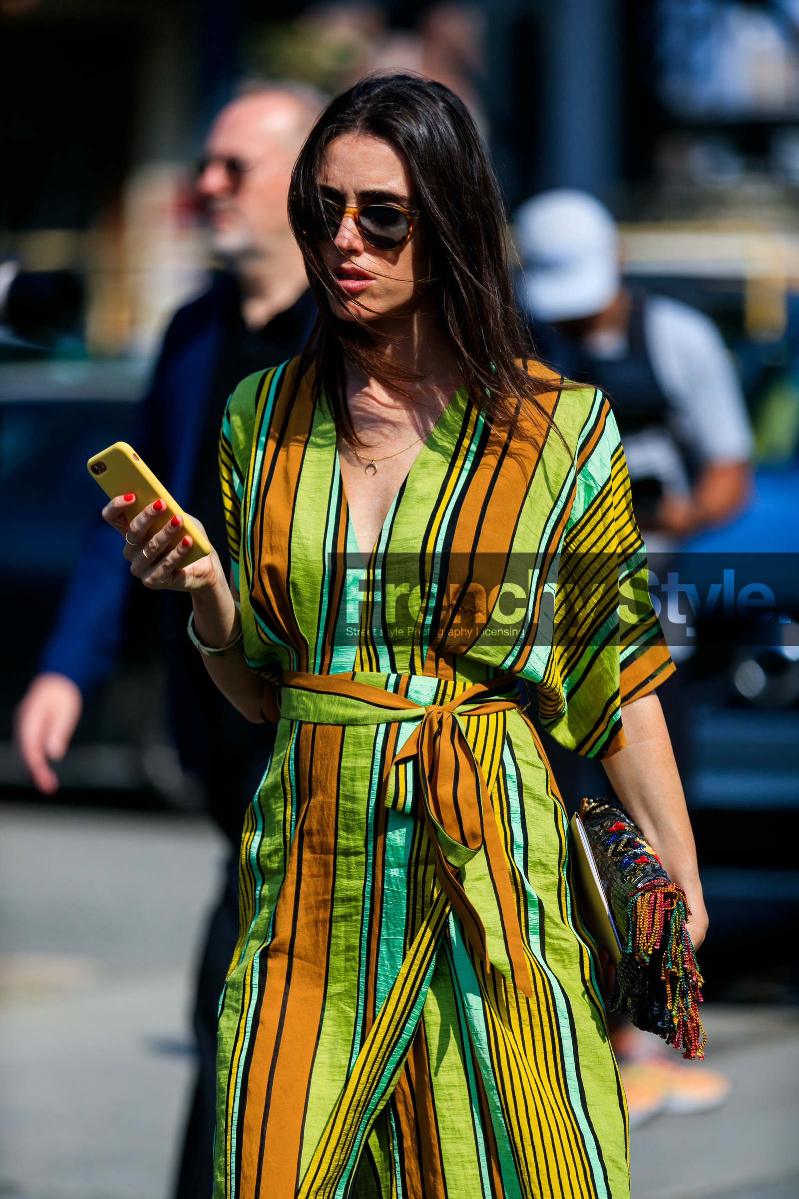 graphic dress, green dress, iphone, multicolor bag, pearls, printed dress, stripes, sunglasses, street style, jonathan paciullo, FW, frenchystyle, fashion week, NEW YORK, NYFW, SPRING SUMMER 2020, SS 20, vertical, detail, atmosphere details