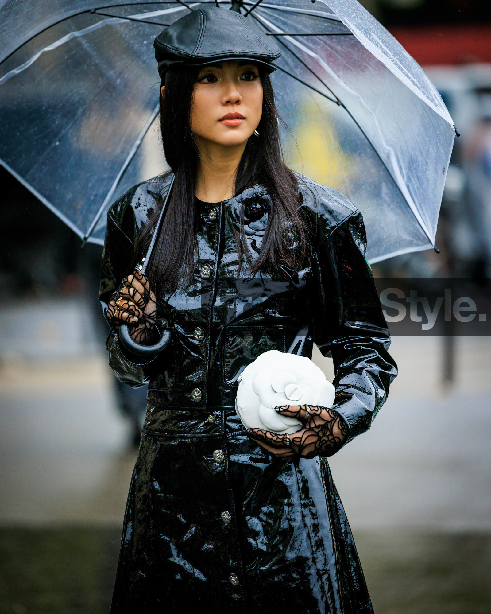 PARIS, PFW, fashion week, frenchystyle, FW, jonathan paciullo, street style, SPRING SUMMER 2024, SS 24, vertical, atmosphere details, detail