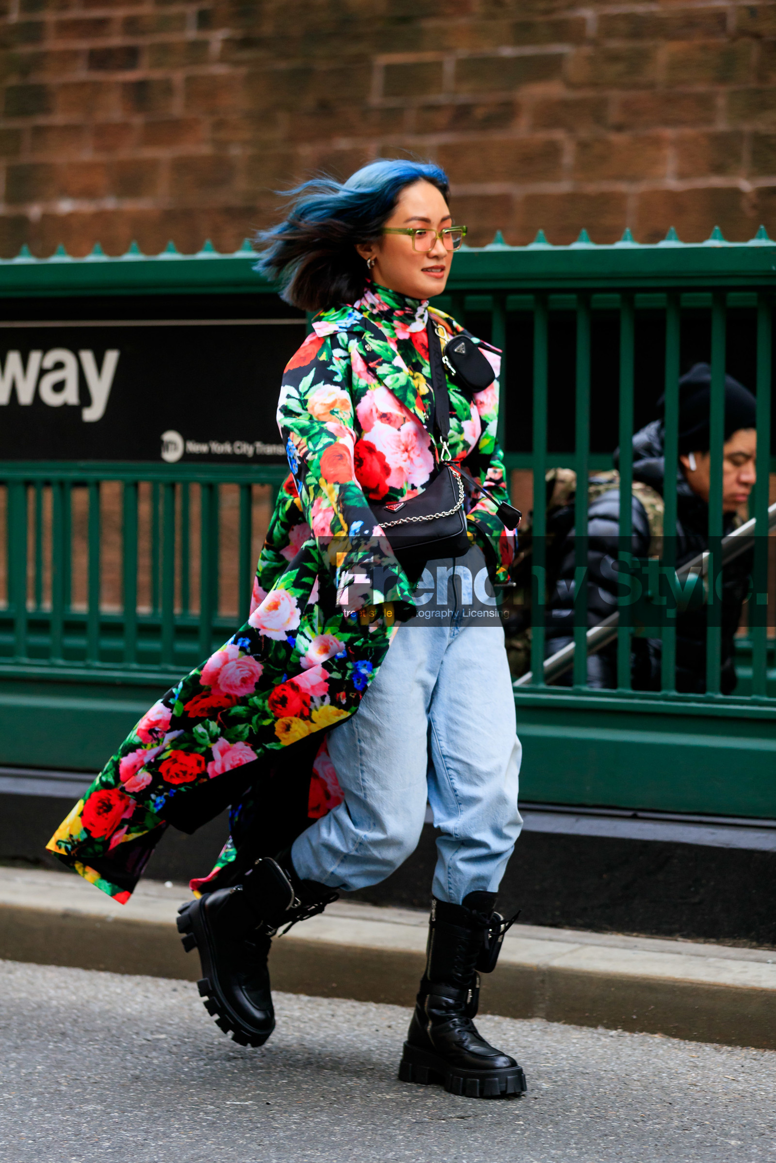 laureen uy, blue hair, dyed hair, floral printed jacket, floral printed coat, floral printed top, light blue jeans, black bag, crossbody bag, prada bag, prada boots, mini bag, ankle bag, pink jacket, pink coat, pink top, green jacket, green coat, green top, multicolor coat, multicolor jacket, multicolor top, turtleneck top, flat boots, laced boots, velvet top, green glasses, fashion week, frenchystyle, FW, jonathan paciullo, street style, NYFW, NEW YORK, AUTUMN WINTER 2020-2021, FALL WINTER 2020-2021, FW 20-21, vertical, full length