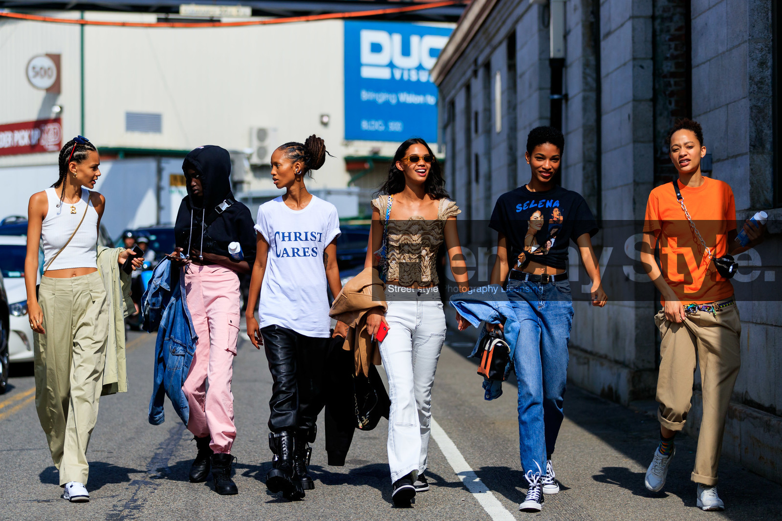 beige pants, black pants, black shoes, black sneakers, black sweater, black t shirt, blue denim, braids, brown top, converse, denim pants, fanny pack, graphic top, high heels, hoodie, jeans, leather bag, leather pants, leather shoes, model, necklace, orange t shirt, pink pants, printed t shirt, ruffles, trousers, white pant, white shoes, white sneakers, white t shirt, white tank top, street style, jonathan paciullo, FW, frenchystyle, fashion week, NEW YORK, NYFW, SPRING SUMMER 2020, SS 20, horizontal, atmosphere details, full length