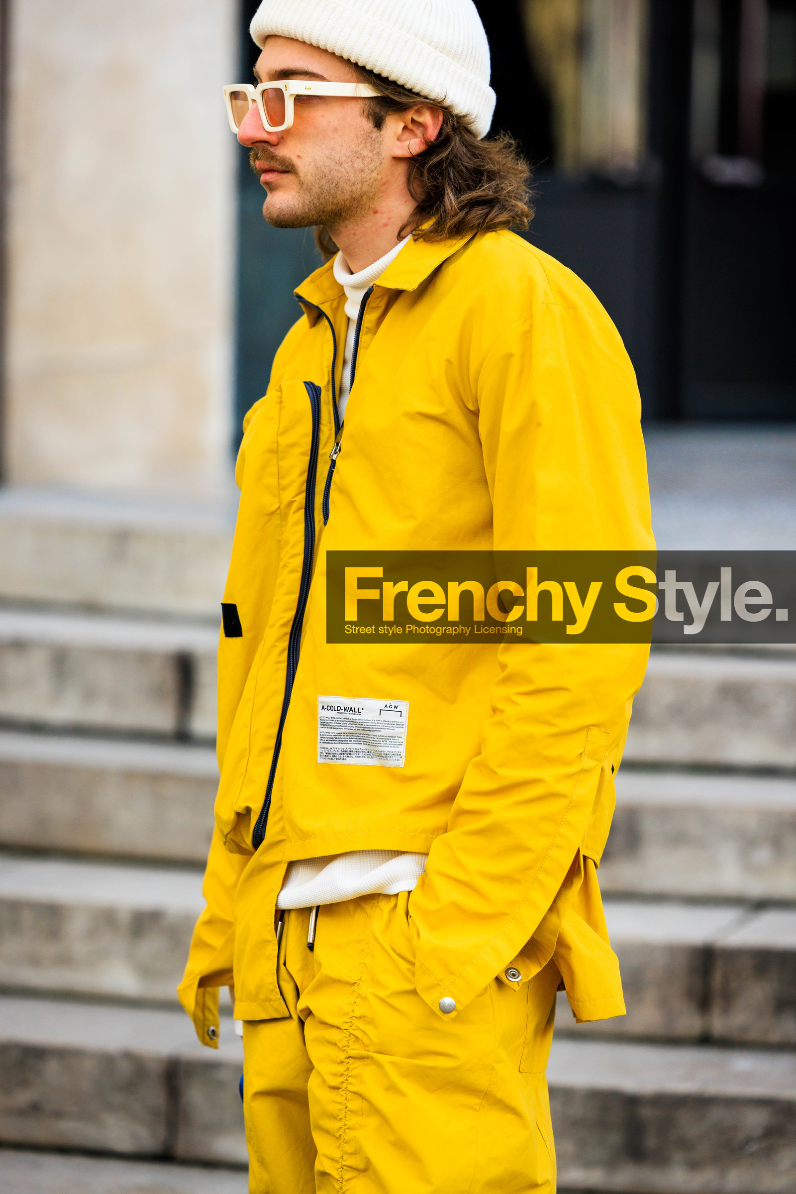menswear, fashion week, frenchystyle, FW, jonathan paciullo, street style, PFW, PARIS, AUTUMN WINTER 2022-2023, FALL WINTER 2022-2023, FW 22-23, atmosphere details, detail, vertical