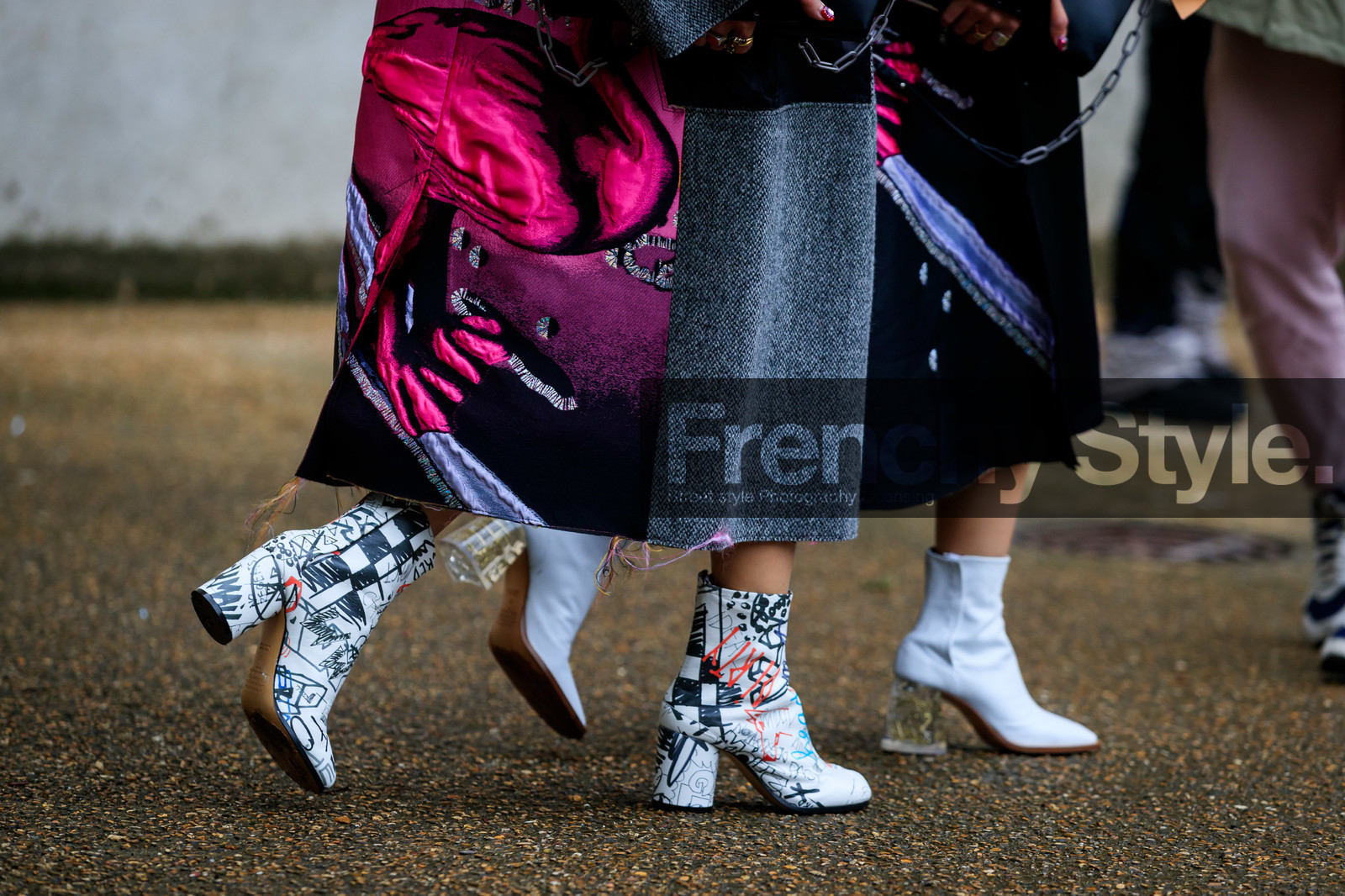 Ami and Aya Suzuki, margiela dress, margiela boots, camel toe margiela boots, white leather boots, low boots, printed boots, sheer heels, high heels boots, close up detail, legs detail, pink dress, neon green dress, black dress, light grey dress, oversize dress, long dress, embroidered dress, patchwork dress, margiela look, round shape heels, fashion week, frenchystyle, FW, jonathan paciullo, street style, SPRING SUMMER 2020, SS 20, PFW, PARIS, horizontal, atmosphere details, detail