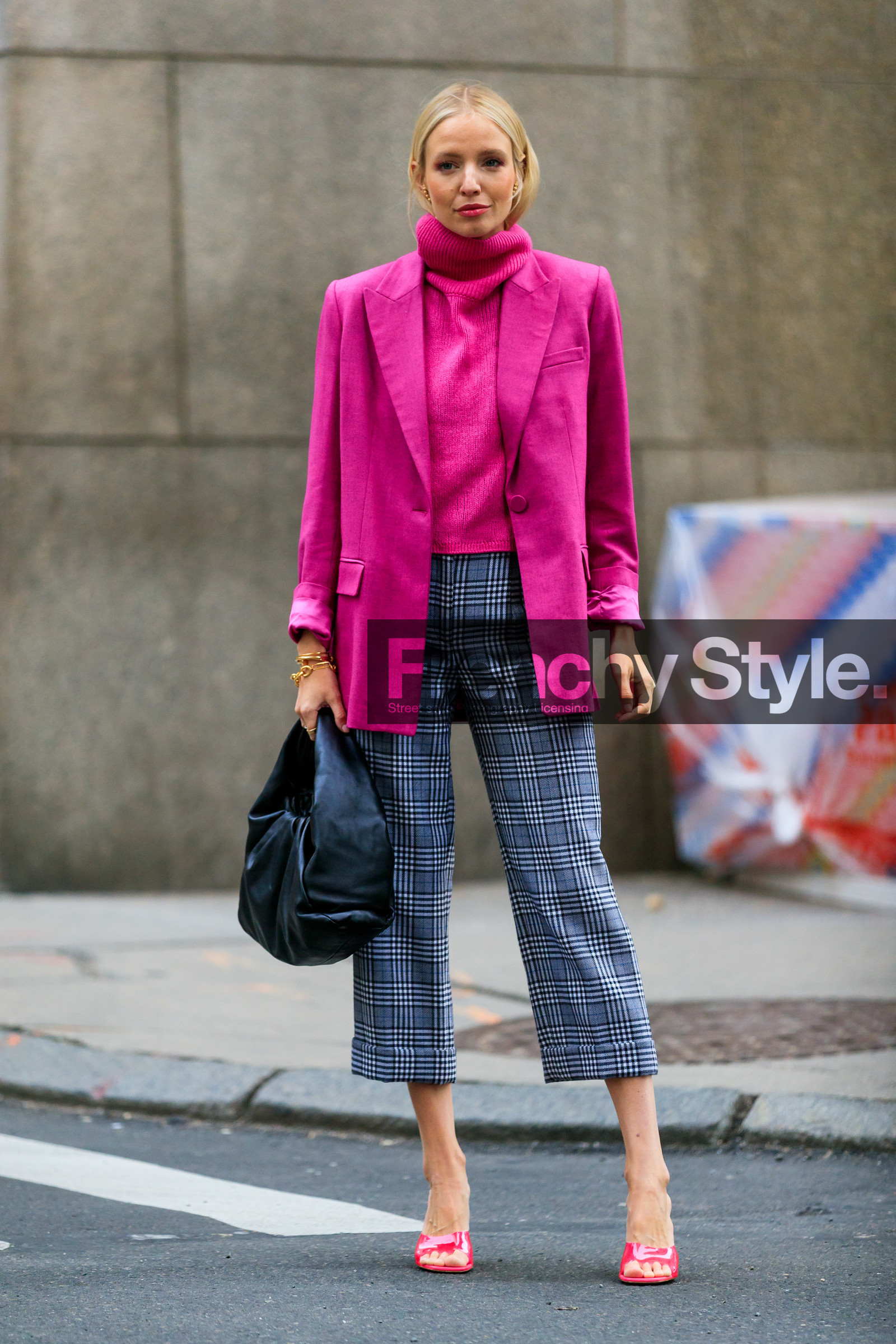 leonie hanne, pink jacket, pink pullover, grey pants, cropped pants, checked pants, black leather bag, turtleneck pullover, bottega veneta bag, pink shoes, pink sandals, plastic sandals, open toe shoes, plaid pants, fashion week, frenchystyle, FW, jonathan paciullo, street style, NYFW, NEW YORK, AUTUMN WINTER 2020-2021, FALL WINTER 2020-2021, FW 20-21, vertical, full length