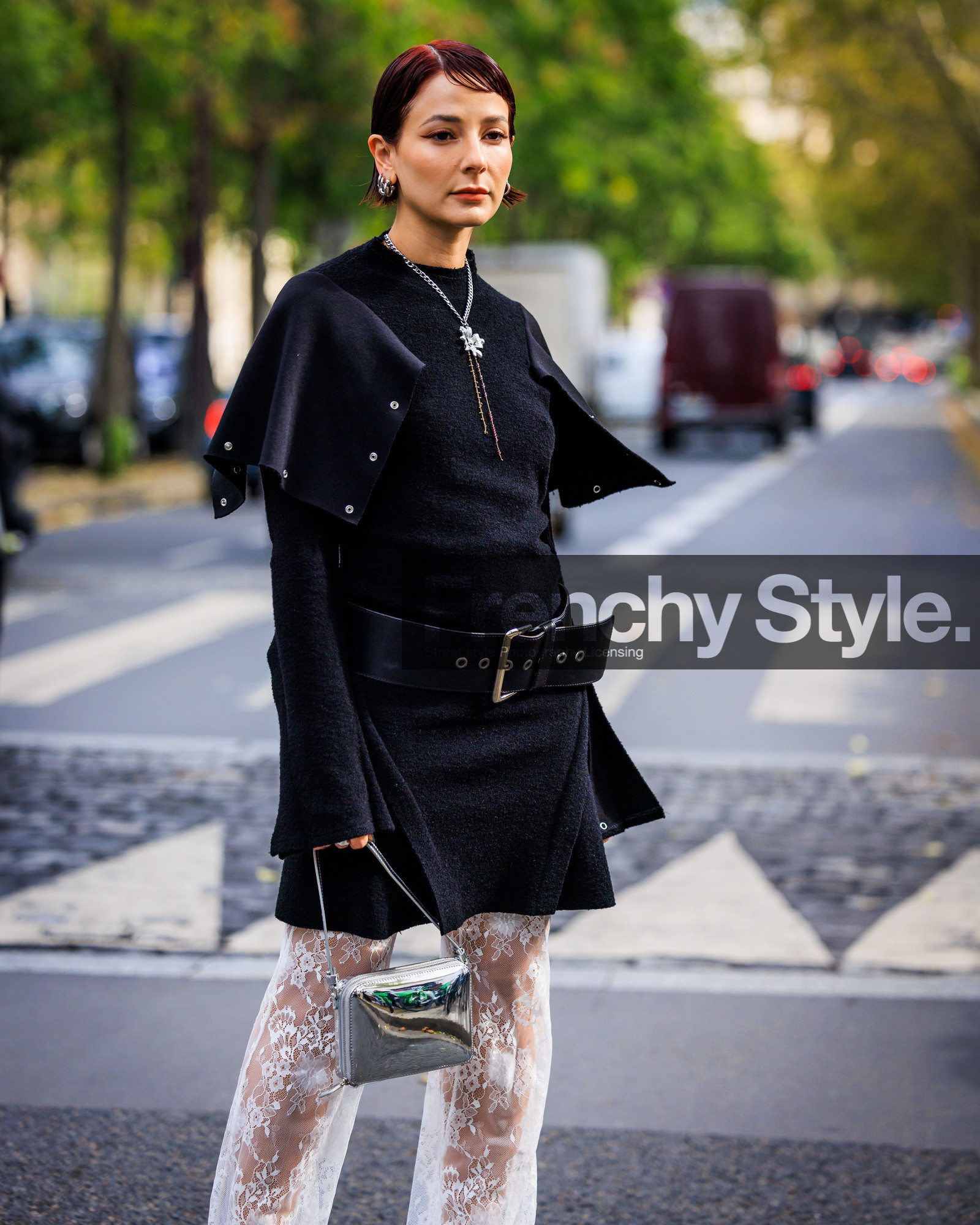 PARIS, PFW, fashion week, frenchystyle, FW, jonathan paciullo, street style, SPRING SUMMER 2024, SS 24, vertical, atmosphere details, detail