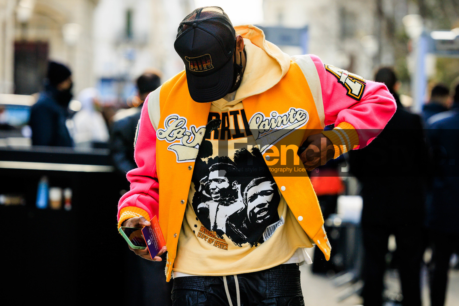 menswear, fashion week, frenchystyle, FW, jonathan paciullo, street style, PFW, PARIS, FALL WINTER 2022-2023, AUTUMN WINTER 2022-2023, FW 22-23, atmosphere details, detail, horizontal