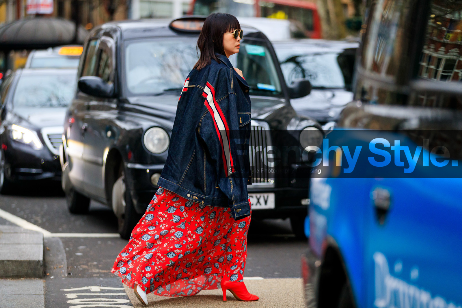 blue denim, denim jacket, graphic dress, graphic jacket, leather bag, maiko shibata, over the shoulder, printed dress, printed jacket, red dress, shiny bag, silver bag, sunglasses, LONDON, LFW, fashion week, frenchystyle, FW, jonathan paciullo, street style, AUTUMN WINTER 2019-2020, AW 19-20, FW 19-20, FALL WINTER 2019-2020, horizontal, atmosphere details, full length