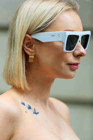 white sunglasses, square shape glasses, big sunglasses, celine sunglasses, golden earrings, hoop earrings, tatoo, tatoo detail, close up detail, jewel close up, justyna czerniak, fashion week, frenchystyle, FW, jonathan paciullo, street style, PFW, PARIS, AUTUMN WINTER 2021-2022, FALL WINTER 2021-2022, FW 21-22, vertical, atmosphere details, detail
