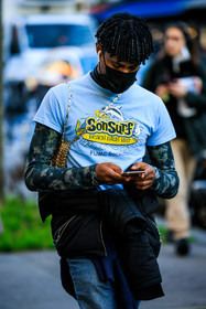 menswear, fashion week, frenchystyle, FW, jonathan paciullo, street style, PFW, PARIS, AUTUMN WINTER 2022-2023, FALL WINTER 2022-2023, FW 22-23, atmosphere details, detail, vertical