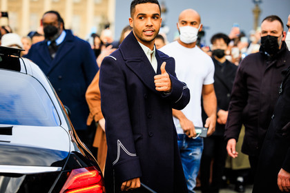 menswear, fashion week, frenchystyle, FW, jonathan paciullo, street style, PFW, PARIS, FALL WINTER 2022-2023, AUTUMN WINTER 2022-2023, FW 22-23, atmosphere details, detail, horizontal