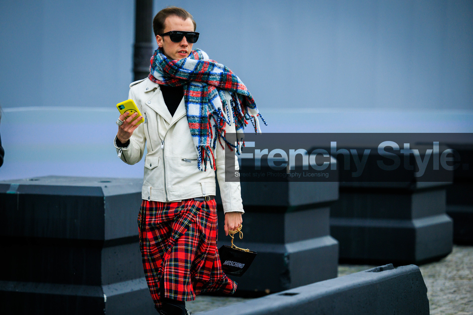 menswear, fashion week, frenchystyle, FW, jonathan paciullo, street style, PFW, PARIS, FALL WINTER 2022-2023, AUTUMN WINTER 2022-2023, FW 22-23, atmosphere details, detail, horizontal