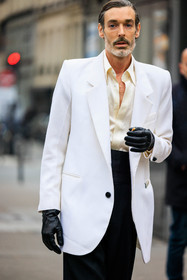 menswear, fashion week, frenchystyle, FW, jonathan paciullo, street style, PFW, PARIS, AUTUMN WINTER 2022-2023, FALL WINTER 2022-2023, FW 22-23, atmosphere details, detail, vertical