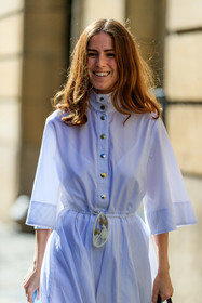 white dress, button dress, high collar dress, turtleneck dress, mid long sleeves dress, belted dress, fashion week, frenchystyle, FW, jonathan paciullo, street style, PFW, PARIS, AUTUMN WINTER 2021-2022, FALL WINTER 2021-2022, FW 21-22, vertical, atmosphere details, detail