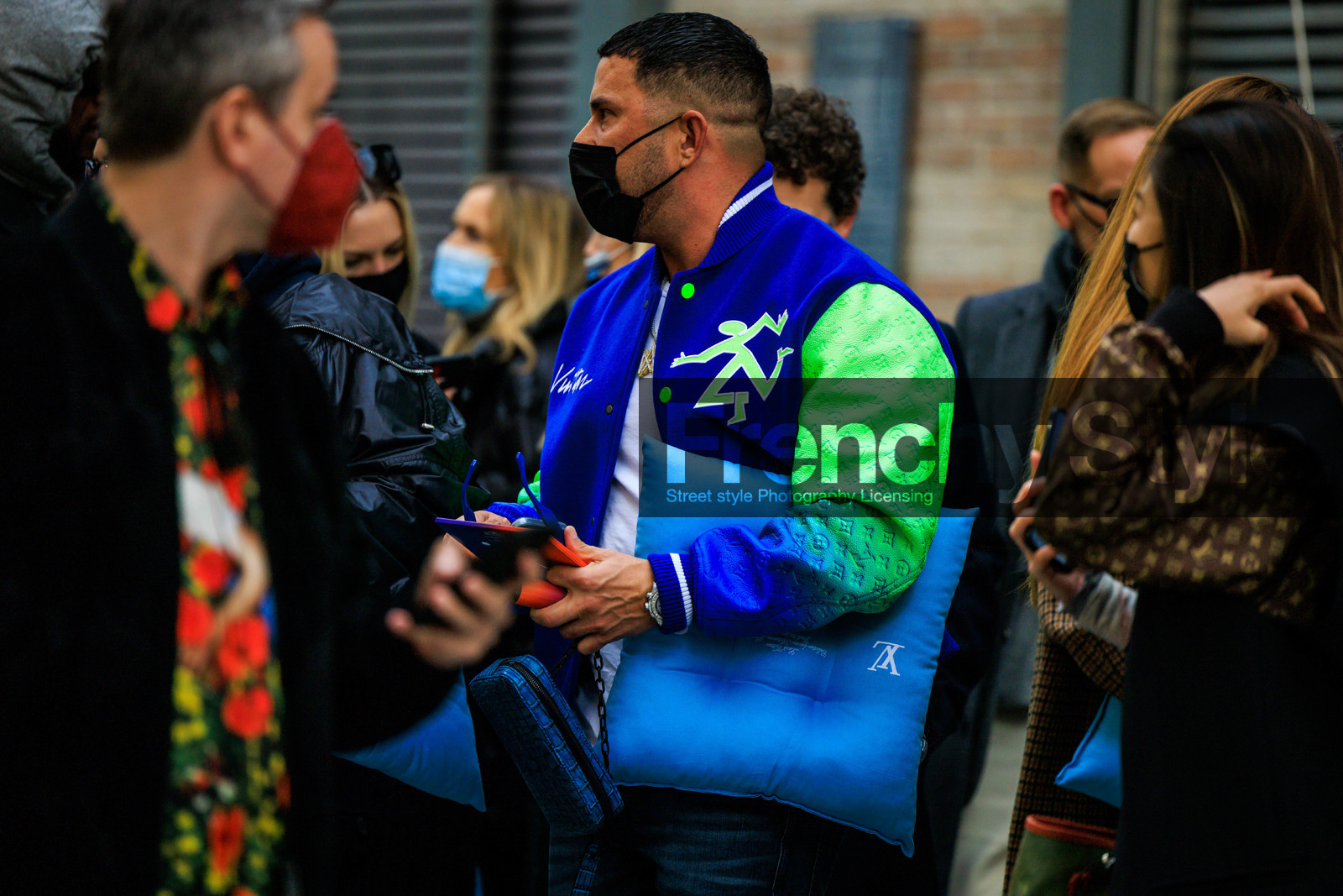 menswear, fashion week, frenchystyle, FW, jonathan paciullo, street style, PFW, PARIS, FALL WINTER 2022-2023, AUTUMN WINTER 2022-2023, FW 22-23, atmosphere details, detail, horizontal