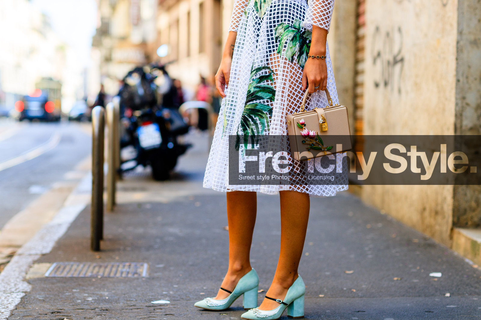 atmosphere details, beige bag, blue shoes, detail, dolce & gabbana, embroidered bag, fashion week, floral, flower, frenchystyle, FW, high heels, horizontal, jonathan paciullo, leather bag, leather shoes, lingerie, MFW, MILAN, patricia manfield, printed dress, see through, sheer dress, SPRING SUMMER 2017, SS 17, street style, transparent, white dress