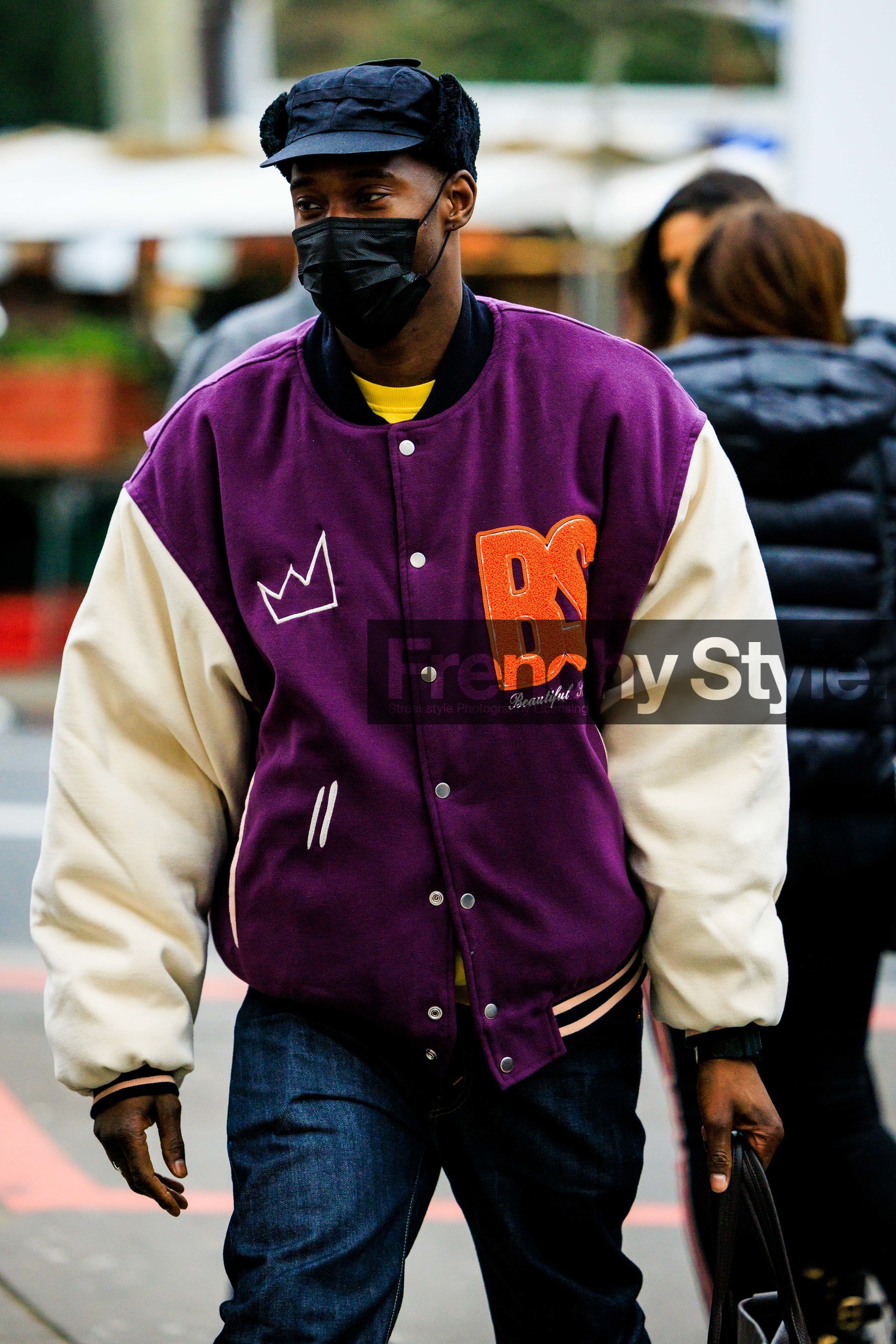 menswear, fashion week, frenchystyle, FW, jonathan paciullo, street style, PFW, PARIS, AUTUMN WINTER 2022-2023, FALL WINTER 2022-2023, FW 22-23, atmosphere details, detail, vertical