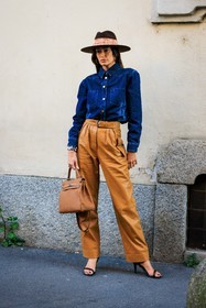 cowboy hat, denim shirt, buttoned shirt, highwaist pants, black leather pants, camel pants, leather belt, cowboy look, leather handbag, hermes handbag, studs, bracelet, golden loops, black sandals, street style, jonathan paciullo, FW, frenchystyle, fashion week, MFW, MILAN, FALL WINTER 2022_2023, AUTUMN WINTER 2022-2023, FW 22-23, vertical, full length