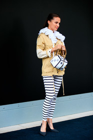 alicia vikander, beige jacket, beige parka, white shirt, white pants, legging pants, white legging, striped pants, navy blue pants, navy blue legging, black leather pumps, white leather bag, ruffle shirt, monogrammed bag, louis vuitton bag, louis vuitton blouse, louis vuitton shirt, louis vuitton jacket, louis vuitton pants, louis vuitton total look, louis vuitton parka, PARIS, PFW, fashion week, frenchystyle, FW, jonathan paciullo, street style, SPRING SUMMER 2021, SS 21, vertical, full length