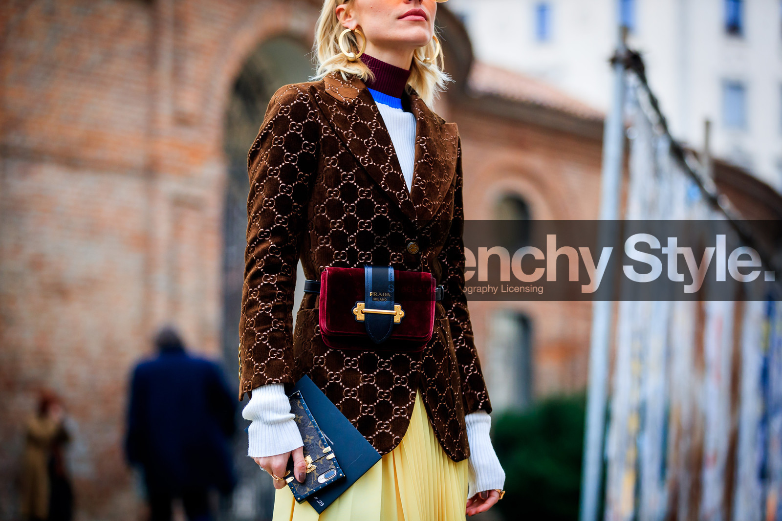 bordeaux, brown jacket, burgundy, checked, fanny pack, graphic jacket, leather bag, plaid, pleated skirt, prada, printed jacket, red bag, sunglasses, turtleneck sweater, velvet, white sweater, yellow skirt, fashion week, frenchystyle, FW, jonathan paciullo, street style, MFW, MILAN, AUTUMN WINTER 2018-2019, FALL WINTER 2018-2019, FW 18-19, horizontal, atmosphere details, viktoria rader