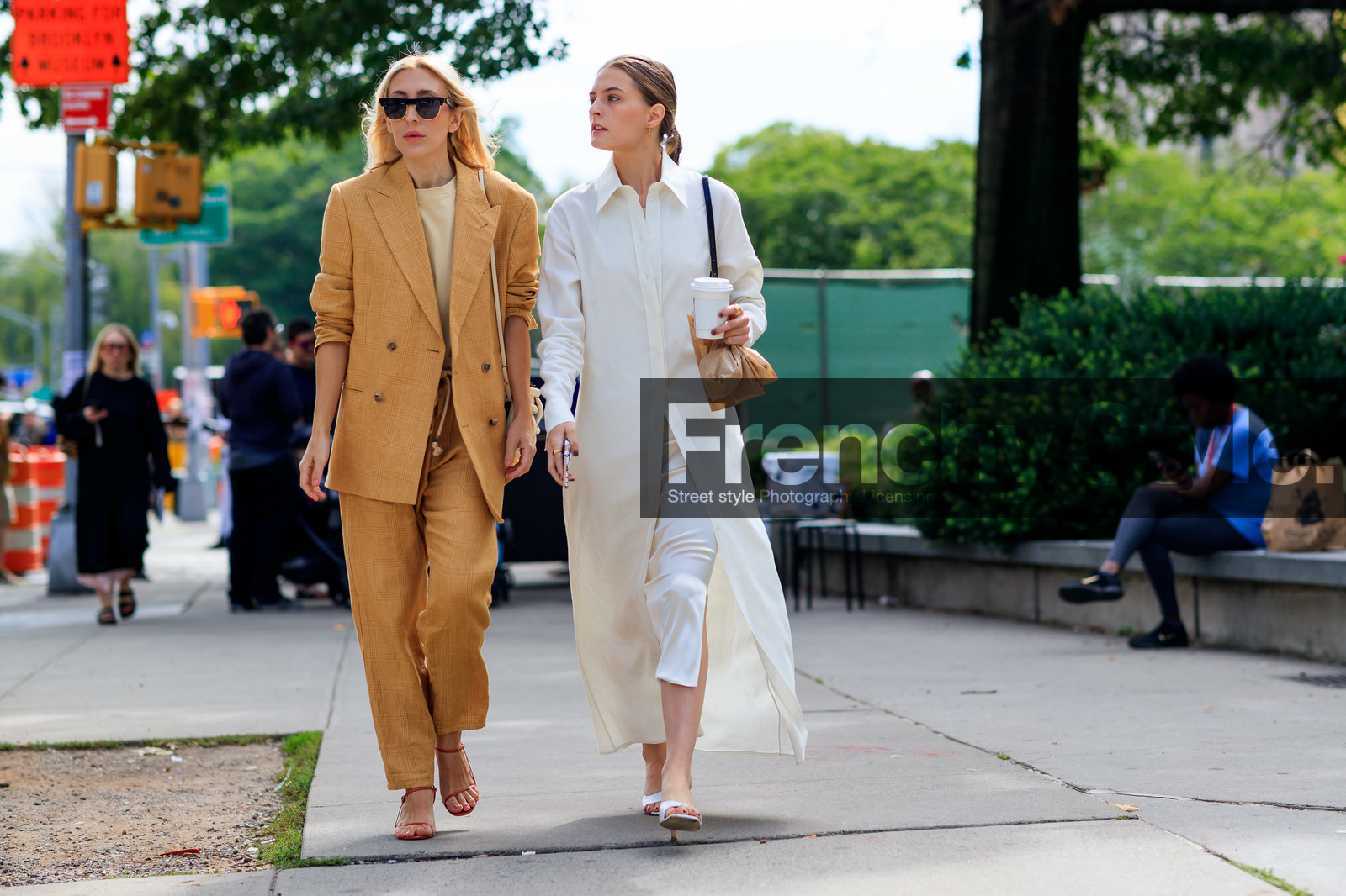 beige jacket, beige pants, beige suit, beige top, high heels, leather bag, leather shoes, oversize, red shoes, rings, sunglasses, tone on tone, total look white, trousers, white dress, white shirt, white shoes, street style, jonathan paciullo, FW, frenchystyle, fashion week, NEW YORK, NYFW, SPRING SUMMER 2020, SS 20, horizontal, atmosphere details, full length
