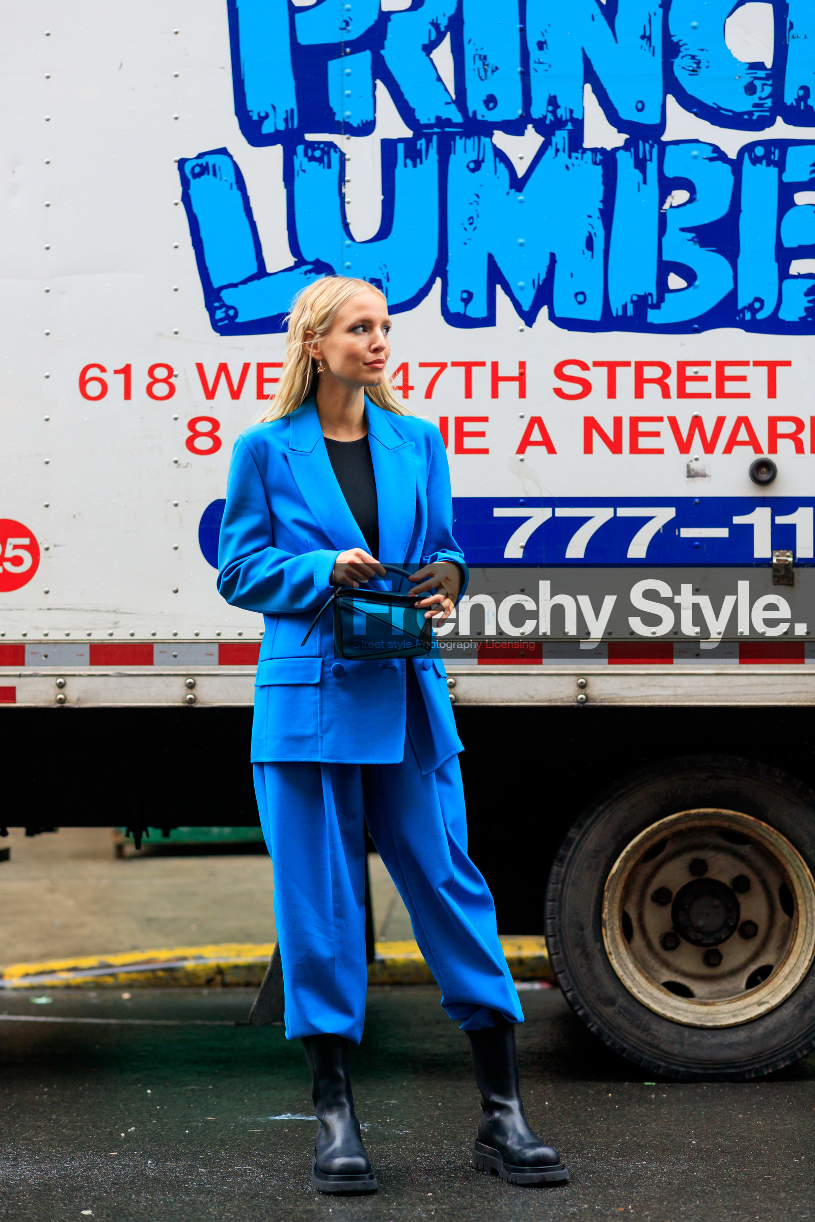 leonie hanne, blue jacket, blue pants, blue suits, blue leather bag, loewe bag, mini bag, hand bag, blue eyeshadows, black leather boots, flat boots, fashion week, frenchystyle, FW, jonathan paciullo, street style, NYFW, NEW YORK, AUTUMN WINTER 2020-2021, FALL WINTER 2020-2021, FW 20-21, vertical, full length