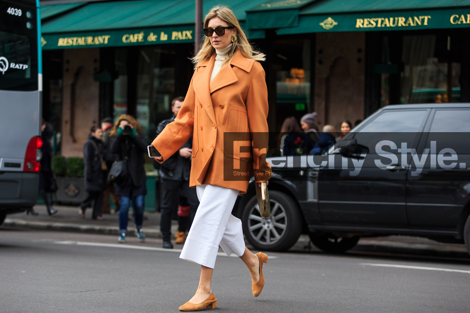 atmosphere details, AUTUMN WINTER 2016-2017, AW 16-17, ballerinas, caban, camille charriere, FALL WINTER 2016-2017, fashion week, frenchystyle, full length, FW, FW 16-17, golden bag, golden jewelry, horizontal, jonathan paciullo, leather clutch, leather jacket, loewe, orange coat, orange jacket, orange shoes, PARIS, PFW, rings, street style, suede shoes, sunglasses, trousers, white pants, wide pants