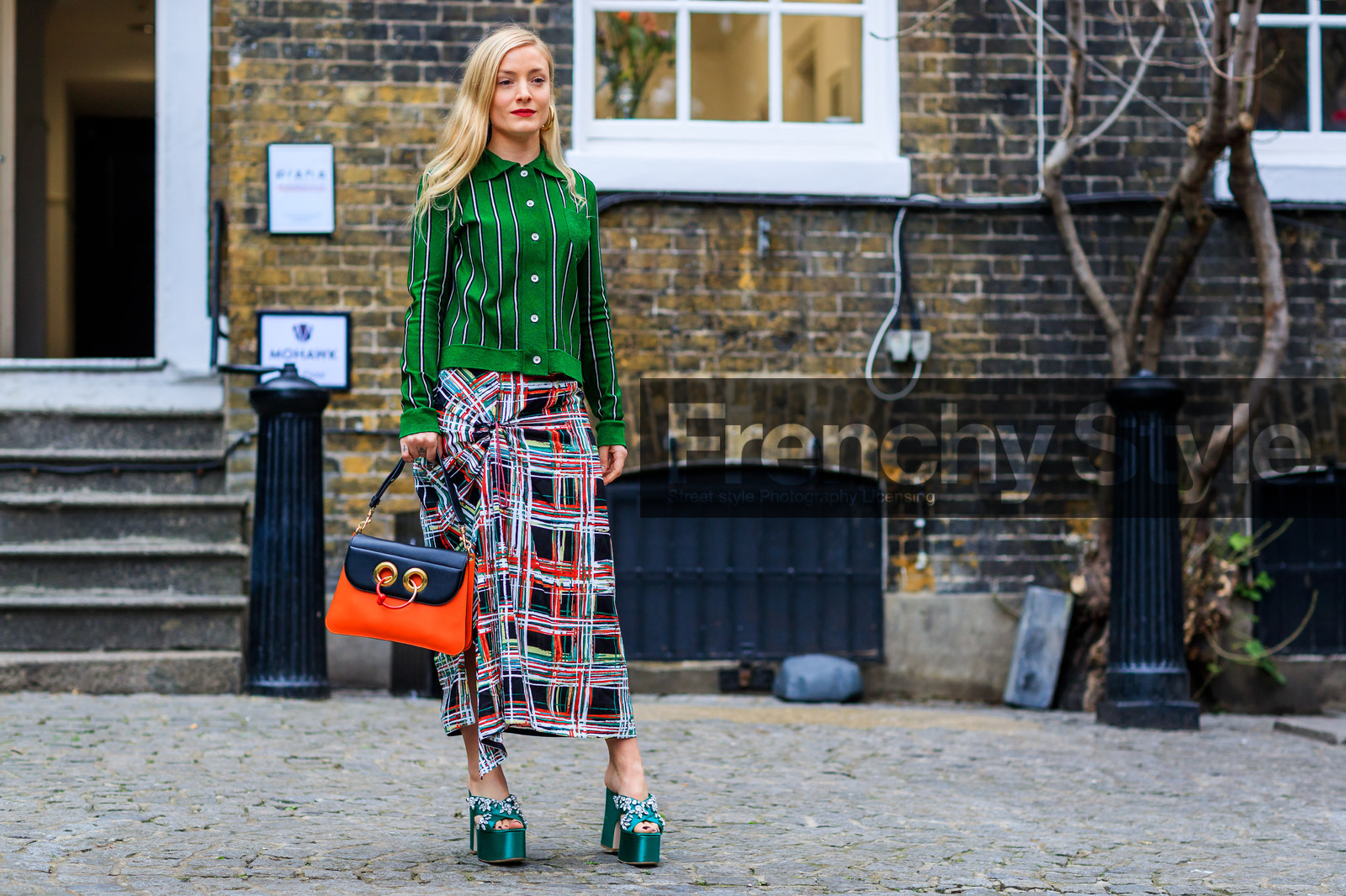 atmosphere details, AUTUMN WINTER 2017-2018, AW 17-18, checked skirt, embroidered shoes, FALL WINTER 2017-2018, fashion week, frenchystyle, full length, FW, FW 17-18, graphic skirt, graphic sweater, green shoes, green sweater, high heels, horizontal, jonathan paciullo, jw anderson, kate foley, leather bag, leather shoes, LFW, LONDON, multicolor skirt, orange bag, plaid, printed skirt, printed sweater, street style, striped sweater, stripes
