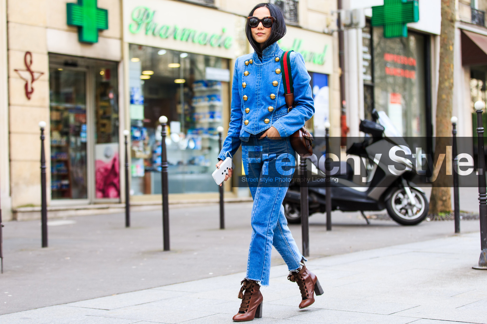 atmosphere details, AUTUMN WINTER 2016-2017, AW 16-17, blue denim, brown bag, brown boots, chloe, céline, denim jacket, denim pants, FALL WINTER 2016-2017, fashion week, frenchystyle, full length, FW, FW 16-17, golden details, gucci, high heels, horizontal, jeans, jonathan paciullo, lace up shoes, leather bag, leather boots, PARIS, PFW, ripped pants, street style, sunglasses, trousers, vêtements, yoyo cao