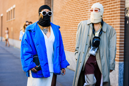 black hoodie, white hood, white sunglasses, blue puffed jacket, oversized jacket, grey trench, classic trench coat, knitted vest, white vest, layered look, plaid blazer, roud. pouch, black pouch, silver necklace, golden pendant necklace, fashion week, frenchystyle, FW, jonathan paciullo, street style, MFW, MILAN, FALL WINTER 2022_2023, AUTUMN WINTER 2022-2023, FW 22-23, horizontal, atmosphere details