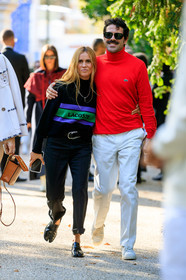 blanca miro scrimieri, red pullover, turtleneck pullover, black pullover, striped pullover, blue pullover, lacoste pullover, black leather belt, black pants, black leather loafers, margiela shoes, camel toe margiela shoes, belted pants, flare pants, PARIS, PFW, SPRING SUMMER 2020, SS 20, fashion week, frenchystyle, FW, jonathan paciullo, street style, vertical, full length