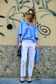 black bag, black shoes, blue shirt, denim pants, ekatrina mukina, jeans, leather bag, leather shoes, sunglasses, trousers, white denim, street style, jonathan paciullo, FW, frenchystyle, fashion week, MFW, MILAN, SPRING SUMMER 2019, SS 19, vertical, full length