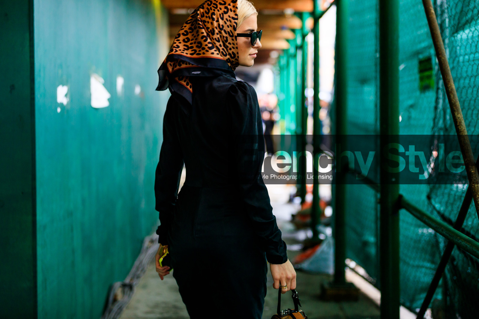 animal print, black dress, brown scarf, caro daur, headscarf, leopard, louis vuitton, sunglasses, street style, jonathan paciullo, FW, frenchystyle, fashion week, NYFW, NEW YORK, SPRING SUMMER 2019, SS 19, atmosphere details, horizontal, detail