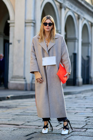 AUTUMN WINTER 2017-2018, AW 17-18, beige coat, black and white shoes, black denim, denim pants, FALL WINTER 2017-2018, fashion week, frenchystyle, full length, FW, FW 17-18, golden heel, graphic coat, jeans, jonathan paciullo, jw anderson, leather bag, leather shoes, MFW, MILAN, orange bag, red bag, street style, sunglasses, trousers, vertical, white belt