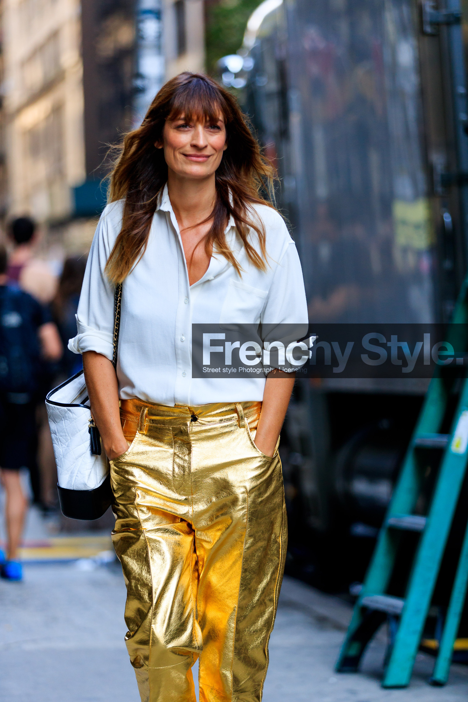 atmosphere details, black and white bag, black bag, caroline de maigret, chanel, detail, fashion week, frenchystyle, FW, golden pants, jonathan paciullo, leather bag, NEW YORK, NYFW, shiny pants, SPRING SUMMER 2018, SS 18, street style, trousers, vertical, white shirt