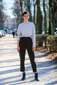 black pants, black shoes, eyeliner, graphic pants, grey sweater, leather shoes, printed pants, short hair, striped pants, trousers, model, PARIS, PFW, street style, jonathan paciullo, FW, frenchystyle, fashion week, AUTUMN WINTER 2019-2020, AW 19-20, FALL WINTER 2019-2020, FW 19-20, vertical, full length