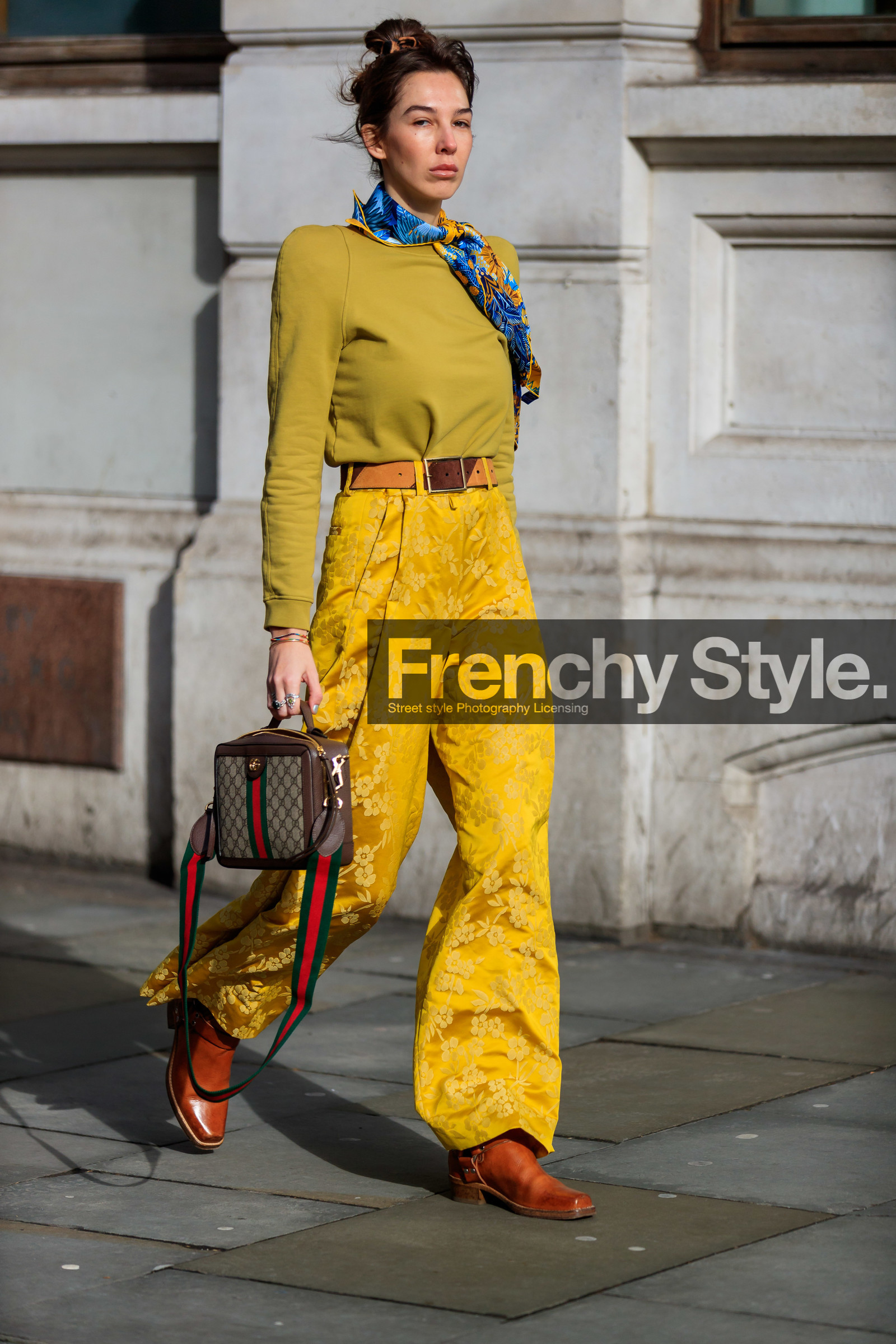 estelle pigault, gucci bag, monogrammed bag, brown leather bag, striped bag, striped strap bag, yellow pants, brocart pants, flare pants, silk pants, floral printed pants, camel suede belt, brown suede belt, striped belt, bicolor belt, belted pants, camel leather boots, cowboy boots, light green top, light green sweatshirt, floral printed scarf, blue scarf, camel scarf, fashion week, frenchystyle, FW, jonathan paciullo, street style, LFW, LONDON, AUTUMN WINTER 2020-2021, FALL WINTER 2020-2021, FW 20-21, vertical, full length