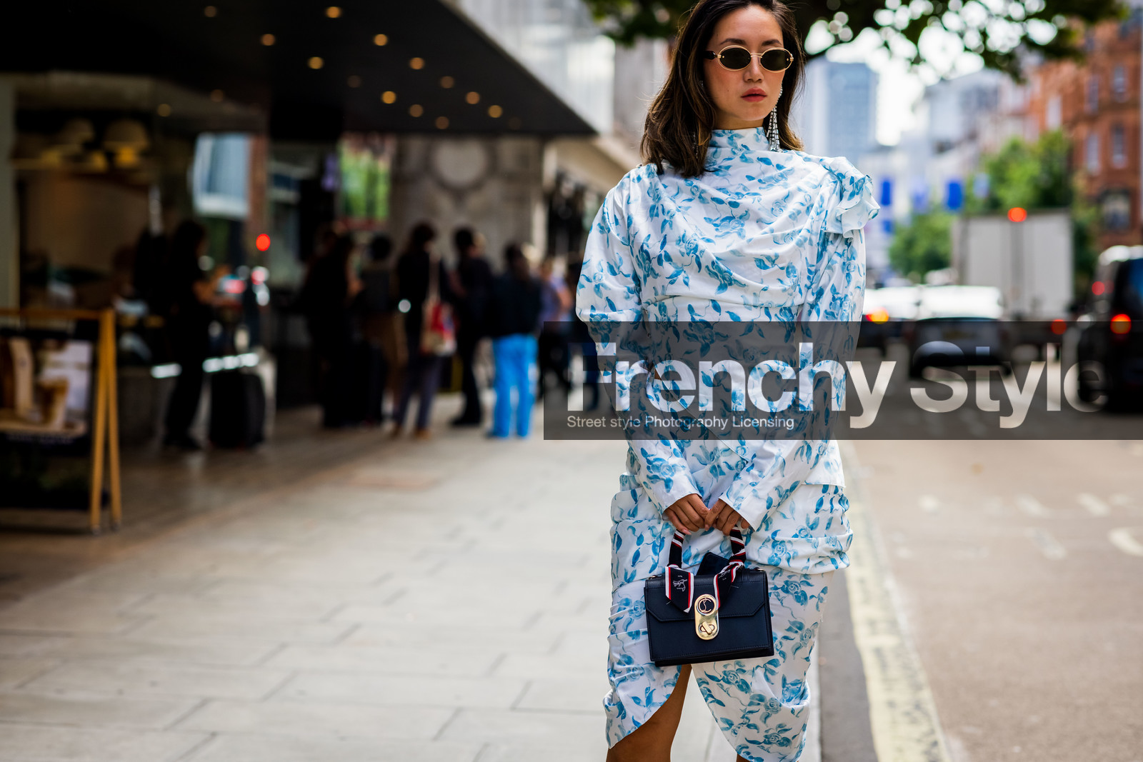 sunglasses, earrings, flower dress, flowered dress, midi dress, handbag, black, fashion week, frenchystyle, FW, jonathan paciullo, street style, SPRING SUMMER 2022, SS 22, LFW, LONDON, horizontal, atmosphere details, detail