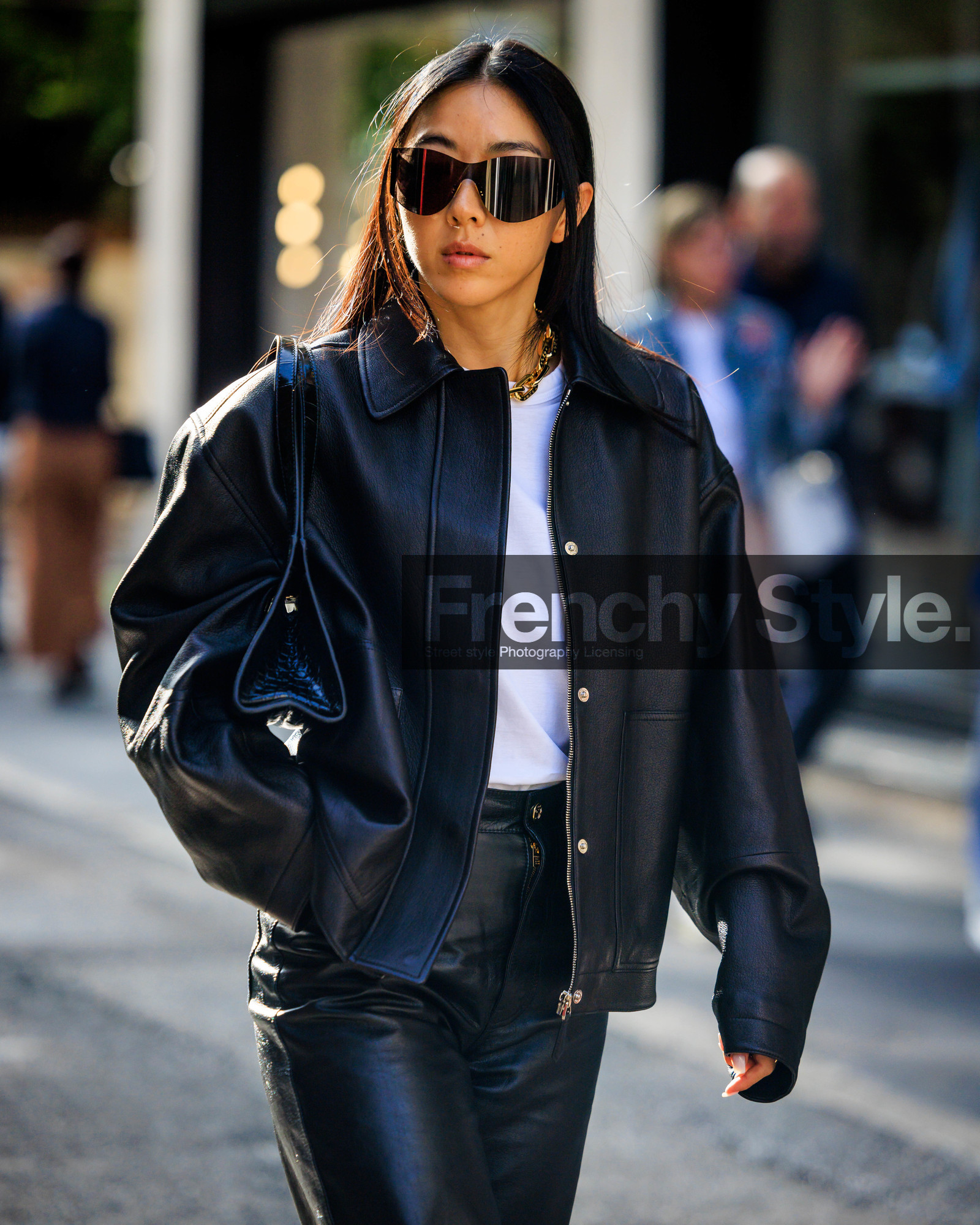 MILAN, MFW, frenchystyle, fashion week, FW, jonathan paciullo, street style, SPRING SUMMER 2024, SS 24, vertical, atmosphere details, detail