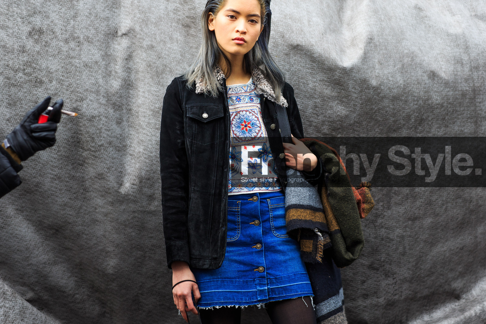 atmosphere details, AUTUMN WINTER 2016-2017, AW 16-17, black jacket, blue denim, denim skirt, detail, dyed hair, FALL WINTER 2016-2017, fashion week, frenchystyle, fur collar, FW, FW 16-17, grey hair, horizontal, jonathan paciullo, marga esquivel, model, PARIS, PFW, printed t shirt, pulled back hair, street style, suede jacket, wet hair, white t shirt