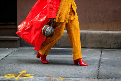 laureen uy, red leather boots, red leather jacket, vinyl jacket, vinyl shoes, camel toe margiela shoes, camel toe margiela boots, margiela boots, gucci bag, monogrammed bag, round shape bag, hand bag, brown leather bag, beige bag, orange shirt, orange pants, velvet shirt, velvet pants, corduroy pants, corduroy shirt, legs detail, shoes detail, bag detail, fashion week, frenchystyle, FW, jonathan paciullo, street style, AUTUMN WINTER 2020-2021, FALL WINTER 2020-2021, FW 20-21, horizontal, atmosphere details, detail, NYFW, NEW YORK