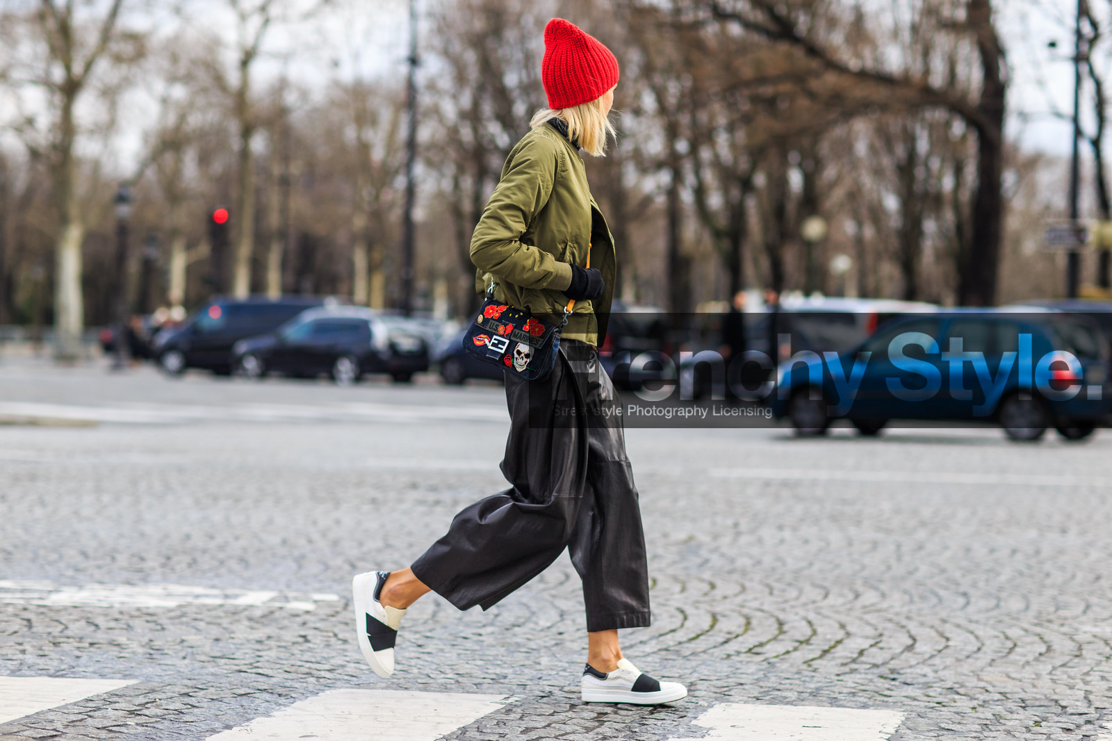atmosphere details, AUTUMN WINTER 2016-2017, AW 16-17, baguette clutch, black pants, blue denim, bomber jacket, denim bag, embroidered bag, FALL WINTER 2016-2017, fashion week, fendi, frenchystyle, full length, FW, FW 16-17, horizontal, jonathan paciullo, kaki jacket, leather pants, leather sneakers, PARIS, PFW, red beanie, Samantha Angelo, street style, white sneakers