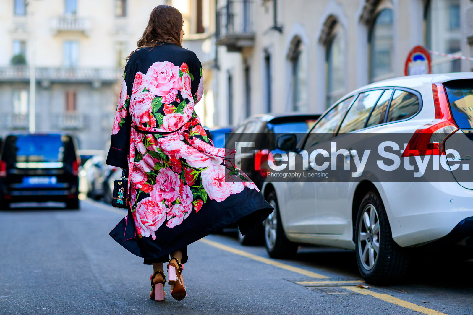 atmosphere details, AUTUMN WINTER 2017-2018, AW 17-18, back detail, black jacket, embroidered shoes, erika boldrin, FALL WINTER 2017-2018, fashion week, floral, flower, flowers, frenchystyle, full length, FW, FW 17-18, graphic coat, graphic jacket, horizontal, jonathan paciullo, leather shoes, MFW, MILAN, multicolor shoes, pink jacket, pink shoes, printed coat, printed jacket, robe, street style