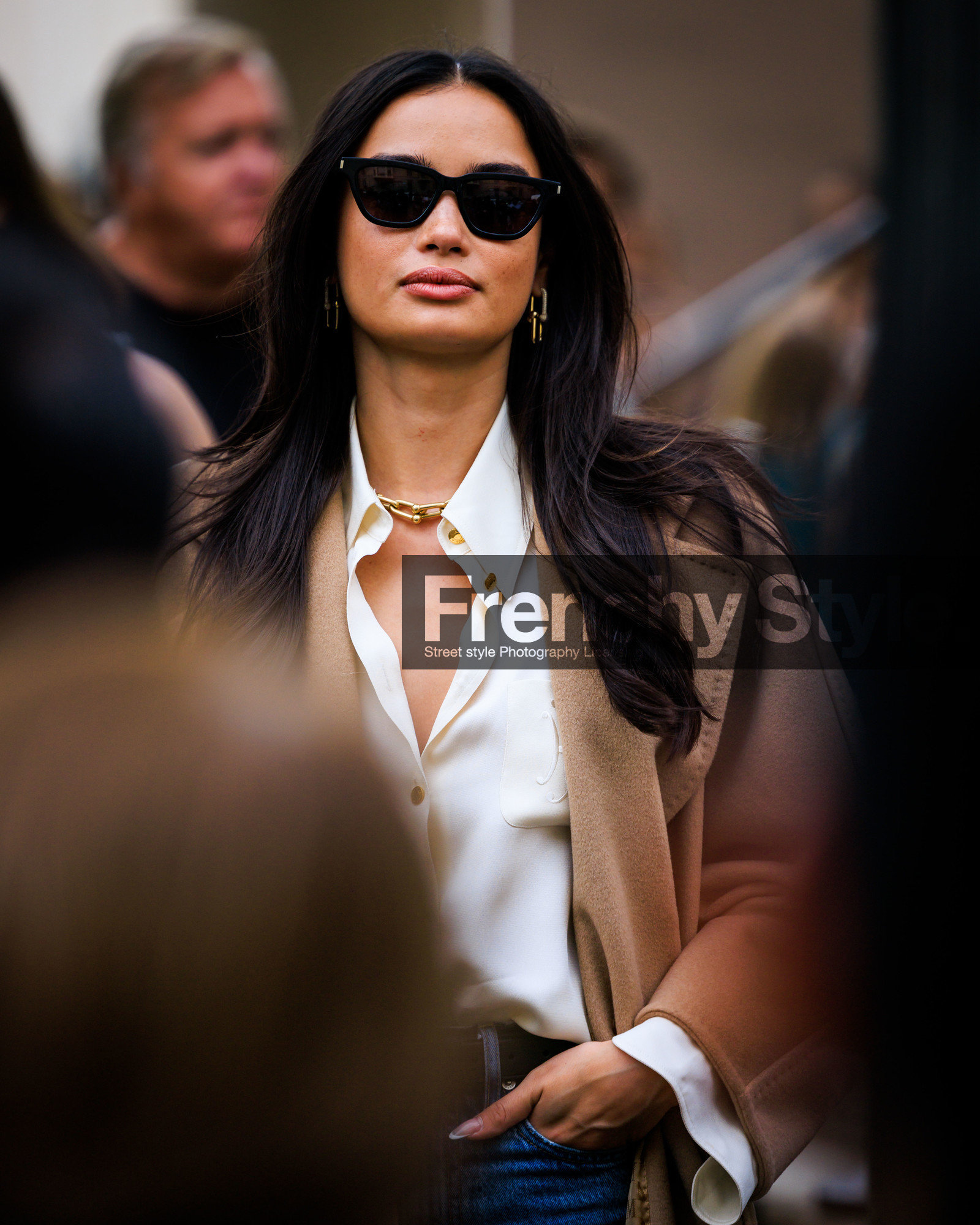 fashion week, frenchystyle, street style, jonathan paciullo, FW, MFW, MILAN, SPRING SUMMER 2024, SS 24, vertical, atmosphere details, detail