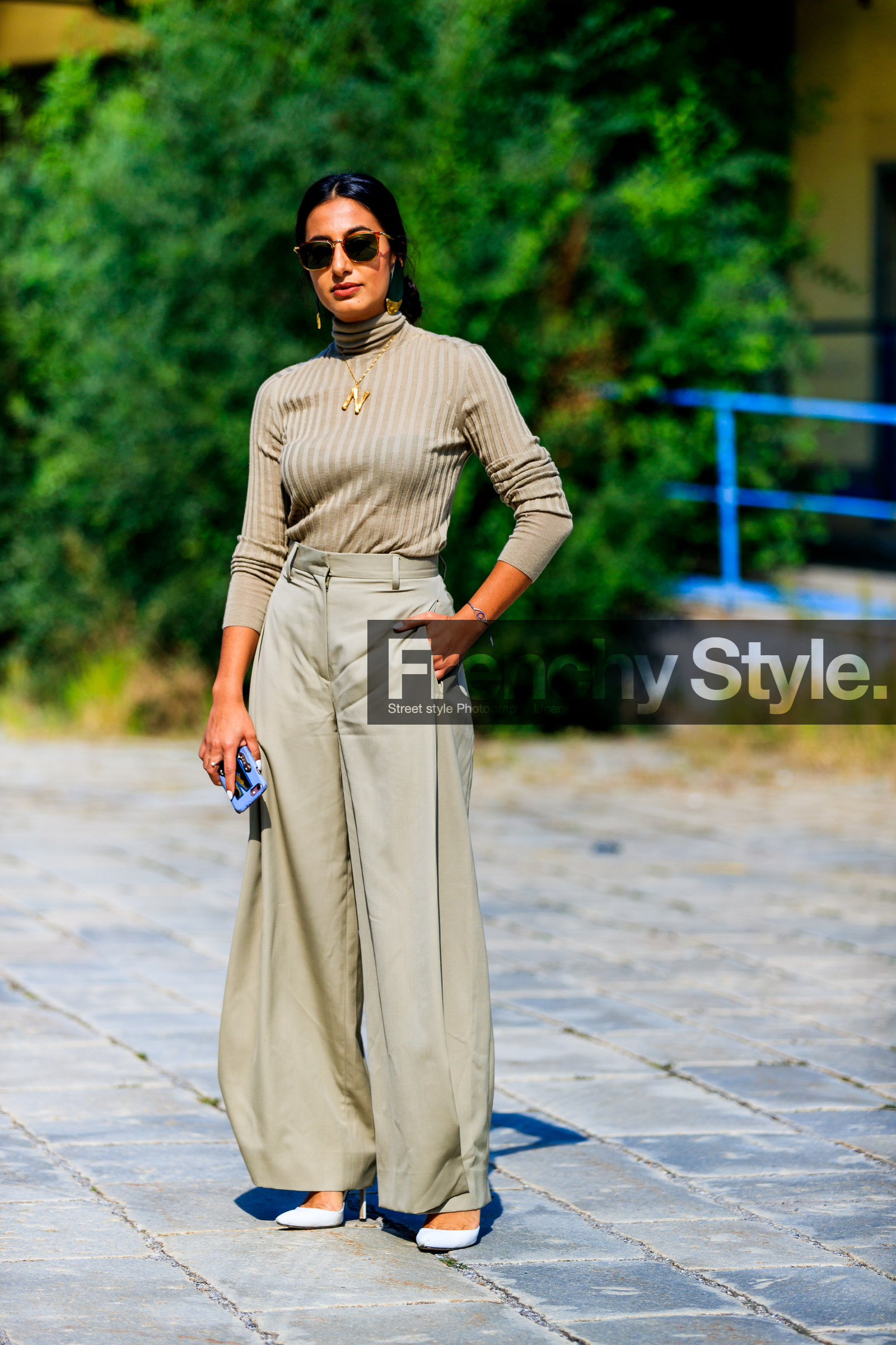 beige pants, beige sweater, céline, earrings, high heels, leather shoes, nausheen shah, necklace, sunglasses, trousers, white shoes, street style, jonathan paciullo, FW, frenchystyle, fashion week, MFW, MILAN, SPRING SUMMER 2019, SS 19, vertical, full length